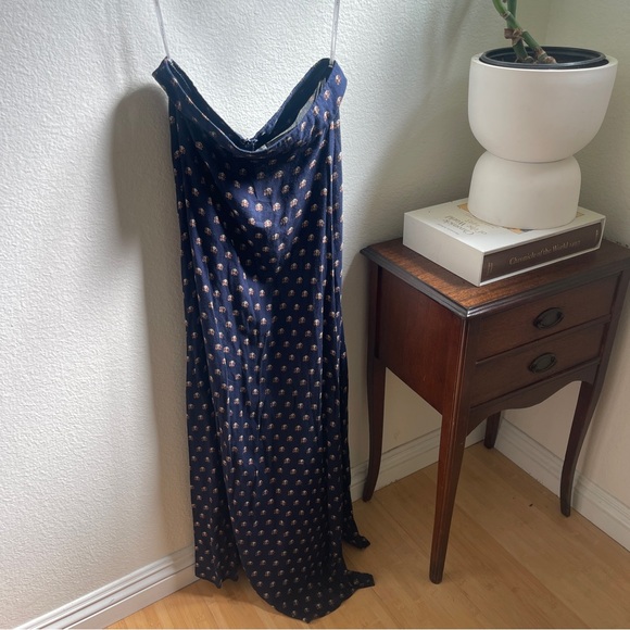 REVOLVE by FAITHFULL THE BRAND maxi skirt navy blue boho chic design w/ split - Picture 2 of 9